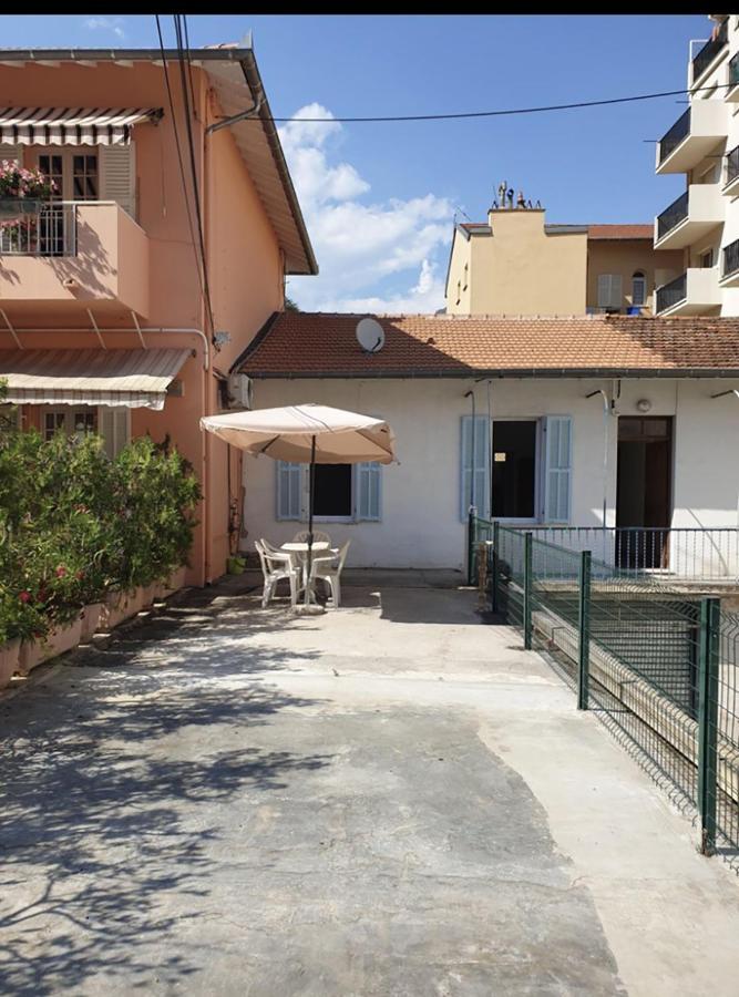 Calme Et Tranquillite Et Un Soupir Villa Menton Exterior photo